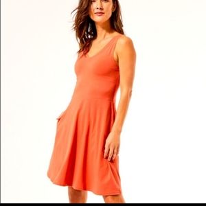 Pact Revive V-Neck Dress with Pockets